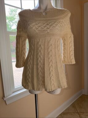 GAP Ivory Braided Scoop-Neck Knit Sweater